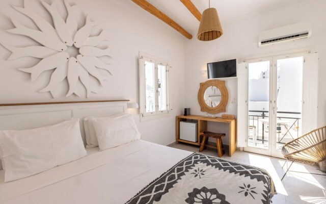 Parosquare Central Suites