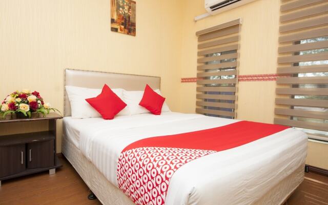 OYO 881 Bintang Square Hotel