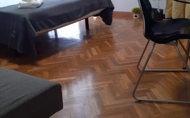 M Abd 13 Studio 4 Pax Latina