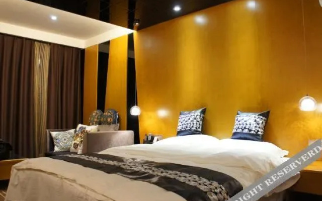 Xibei Shangshu Hotel (Baoshan Railway Station)