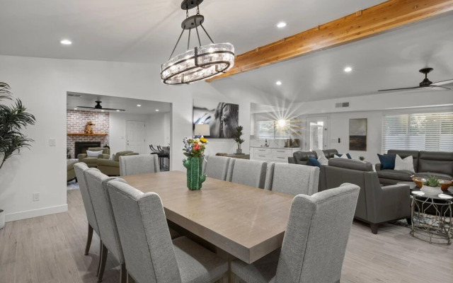 Desert Willow Pool Spa Firepit Putting Green