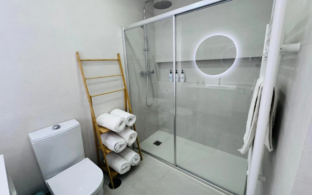 Central Tiled Apartment