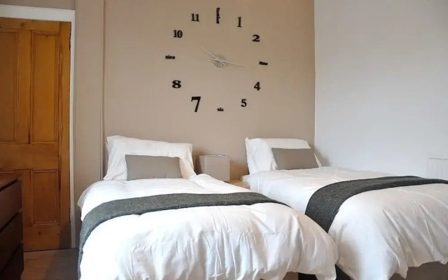 Temple Park Apartment