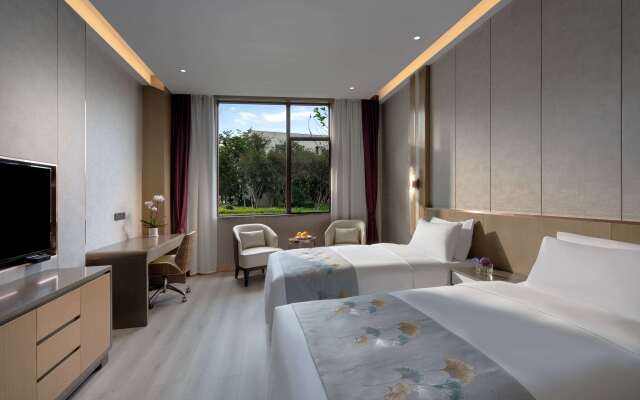 Howard Johnson by Wyndham LakeView Hotel Kunming