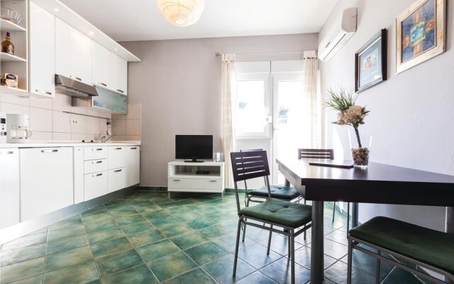 Amazing Home in Zadar With Wifi and 2 Bedrooms