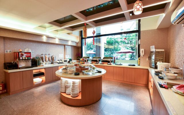 Duoai Hot Spring Hotel