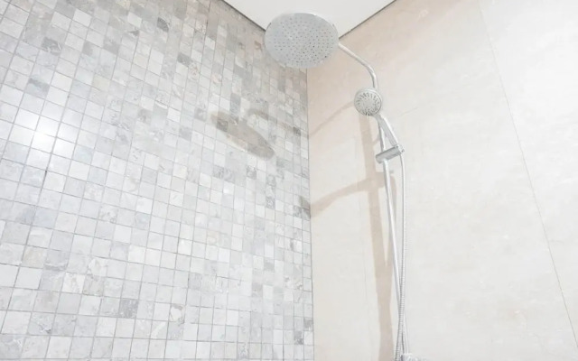 Nice and Elegant 2BR Apartment at Veranda Residence Puri