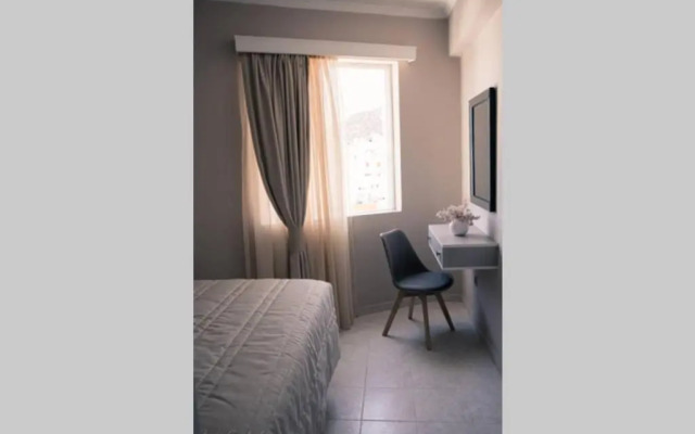 Remvi Deluxe Apartment 202 with Sea View