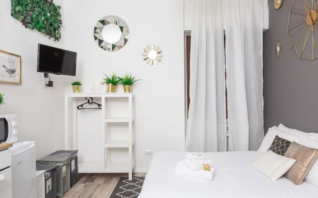 Home Hotel - Paruta 65