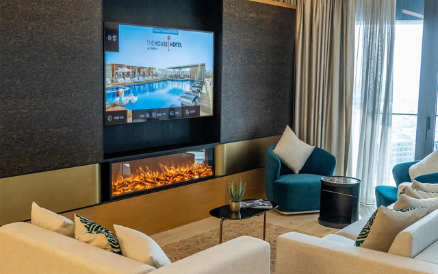 The House Hotel Al Khiran