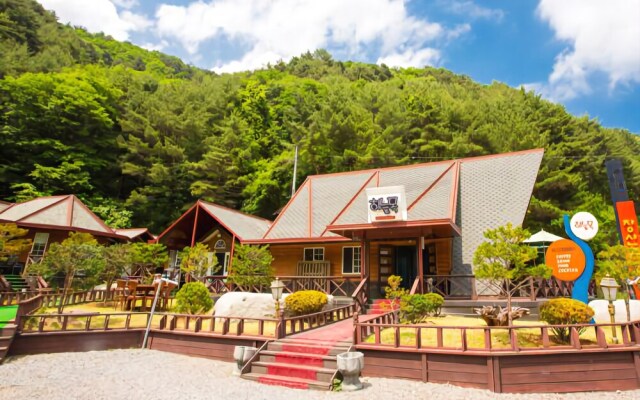 Yeongwol Jangsan Condo