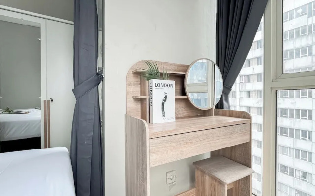 Well Designed and Comfortable 3BR Nifarro Park Apartment