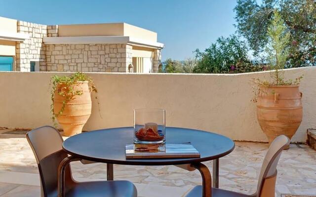 Glyfa Apartments