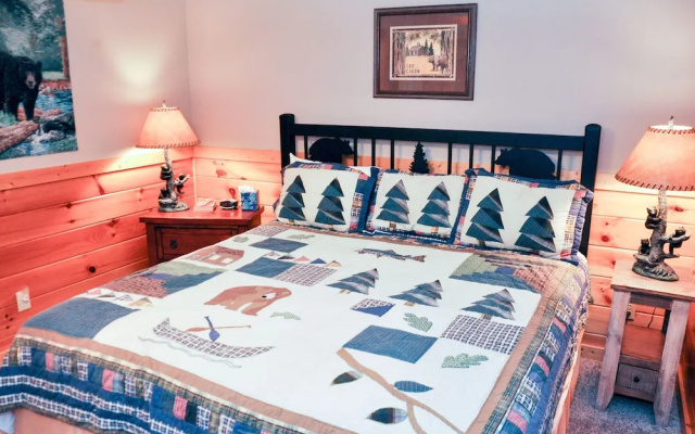 SUNSET POINTE - 5 Br Cabin
