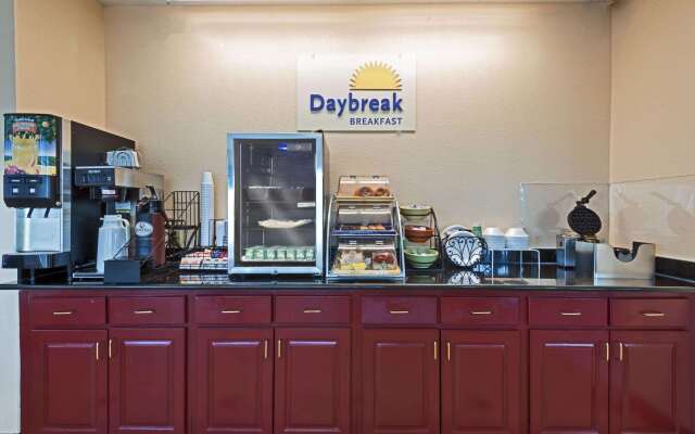 Days Inn by Wyndham Coliseum Montgomery AL