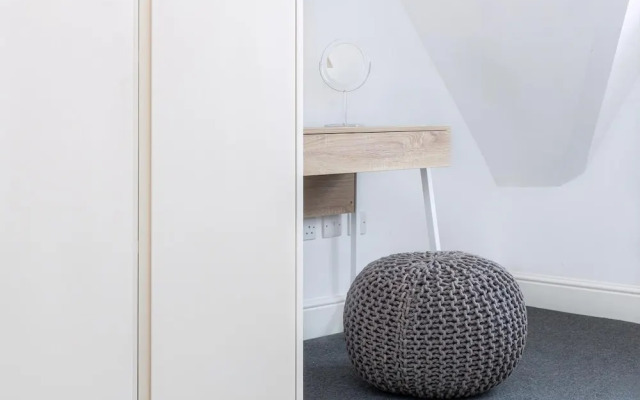 Stylish Three-bed Flat in Marylebone