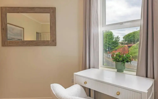 New 2bed - 20min to London - Free Parking - Petsok
