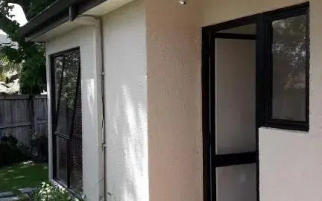 Quiet location ,central to city