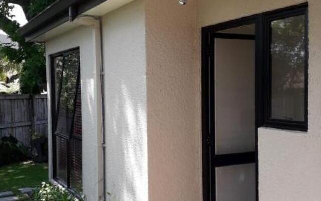 Quiet location ,central to city