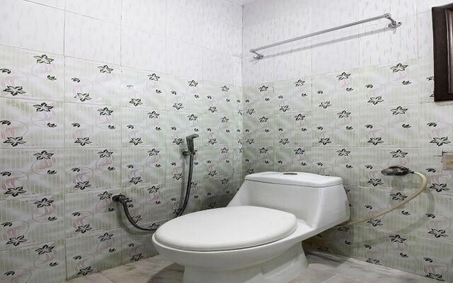 Collection O 36047 Hotel Srinivasa Residency