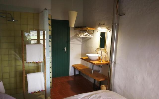 La Casa Dels Ocells- Adults Only