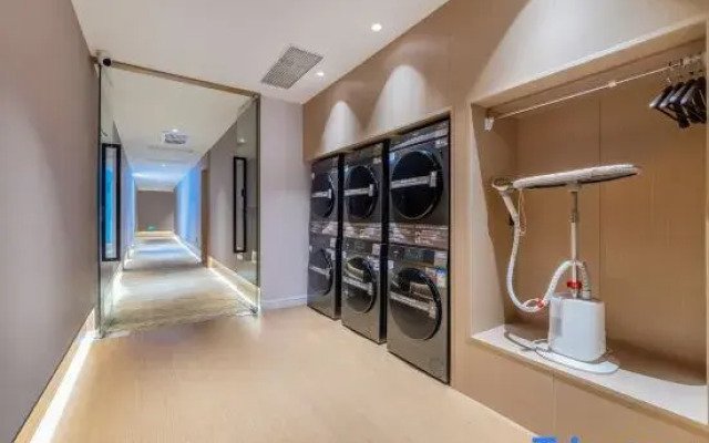 Yibo Hotel (Pazhou Exhibition Center Guangzhou Tower Branch)