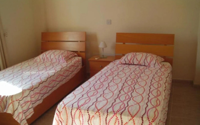 3 Bed Villa 10 Minutes Drive From Beautiful Beach