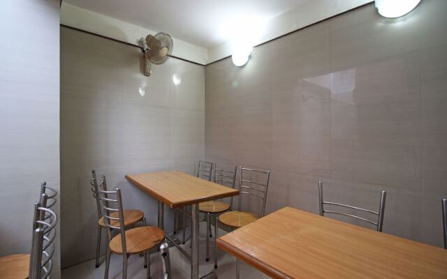 OYO 5855 Hotel Neelkanth