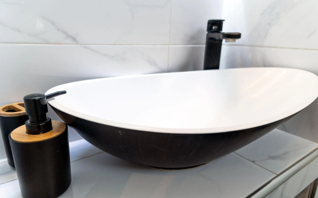 Eclectic Luxury Studio (Egnatias str)