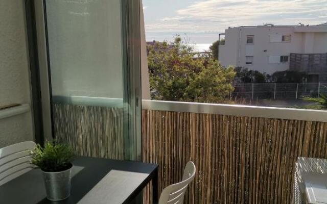 Appartement 1 chambre + parking à deux pas des plages