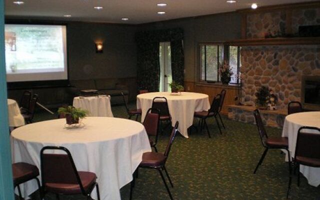 Riverwood Inn & Conference Center