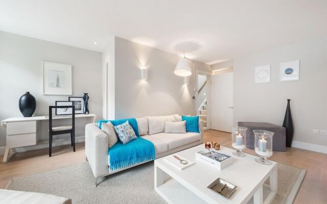 Prime Knightsbridge Mews - 4 bed House