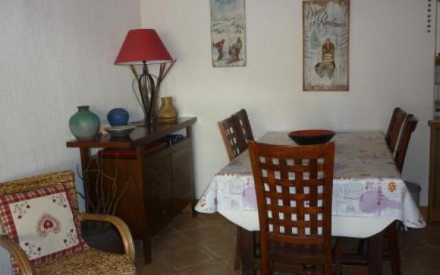 Apartment Chaleureux - Proche De Tout 1