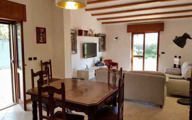 Emporium Guest House