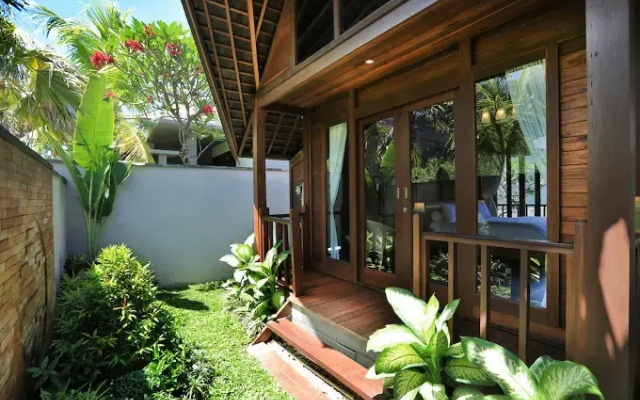 Raja Woods Villa