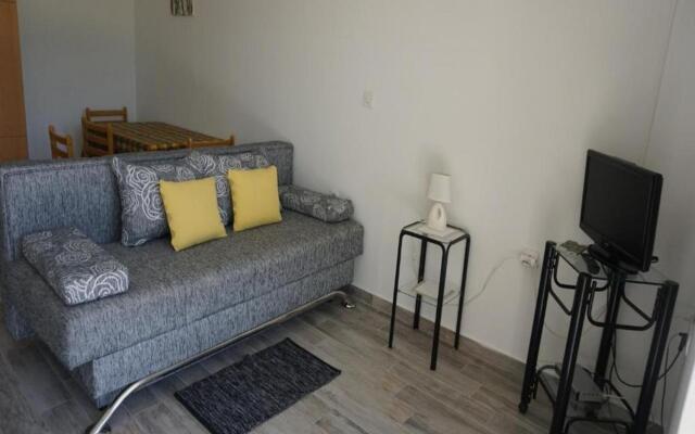 Tatjana - 300 m from beach - A1(2+2)