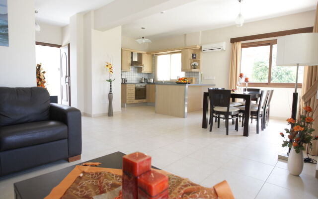 Vineland Holiday Villas