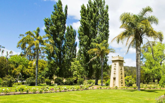 Seahorse Inn Hotel & Villas