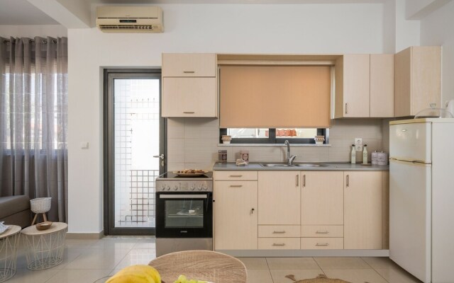 Athina's Flat on the sea