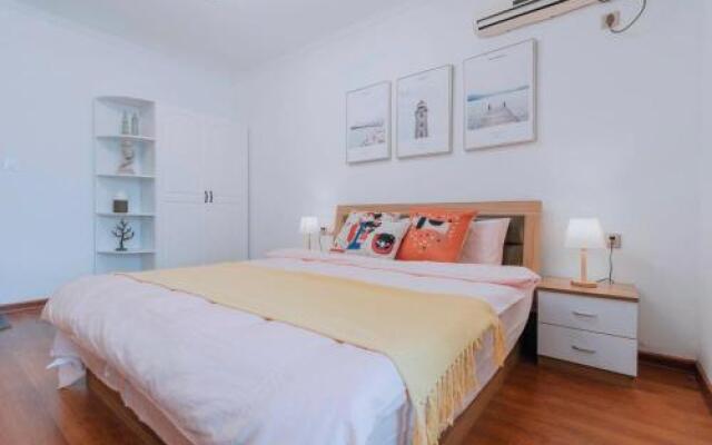 Xi’an Beilin·South Gate Subway Station· Locals Apartment 00172100