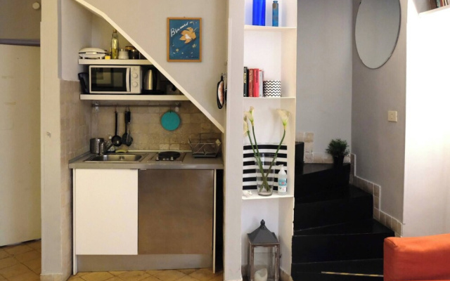 Mir Small Loft on Giulia Street