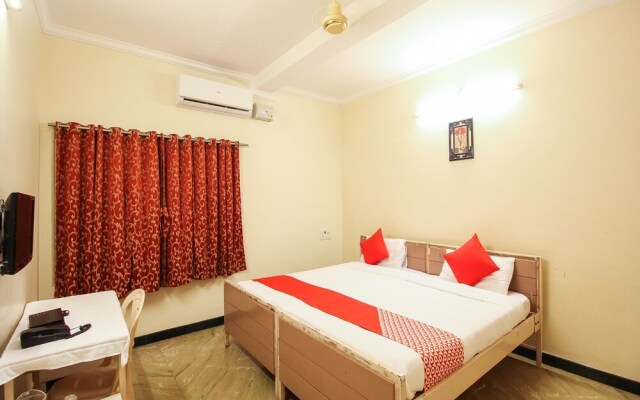 OYO 14552 Kingston Residency