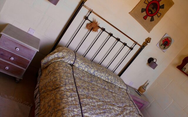 Ta 'Oneira B&B - Gharb