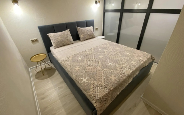 Трехкомнатная квартира с новым ремонтом рядом с ж/д вокзалом