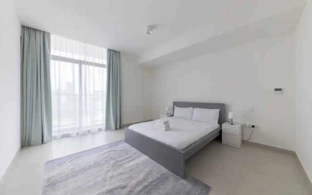 Splendid 1BR in Living Garden