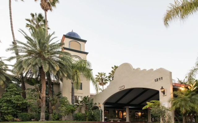 Radisson Suites Covina