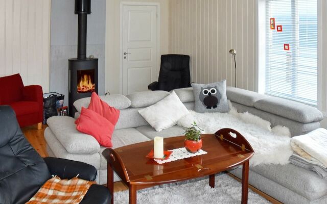 6 Person Holiday Home in Stryn
