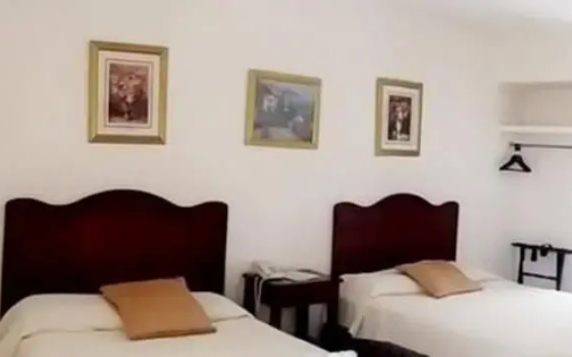 Maracas Inn