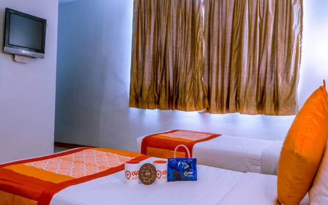 OYO 2653 The Orange Hotel