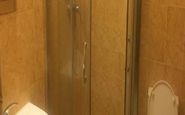 Qronfli Holiday Apartments With Swimming Pool